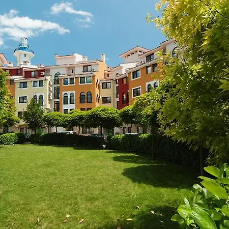 Marina Cape Vacation Complex アパートホテル