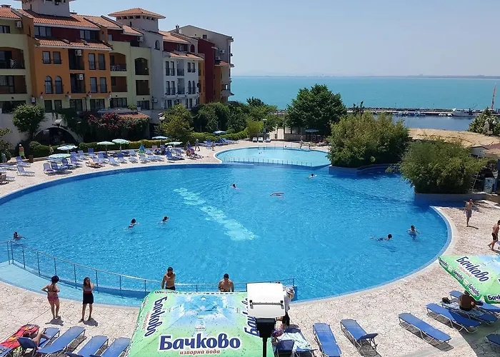 Apartahotel Marina Cape Vacation Complex