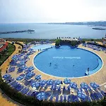 Marina Cape Vacation Complex Apartmanhotel