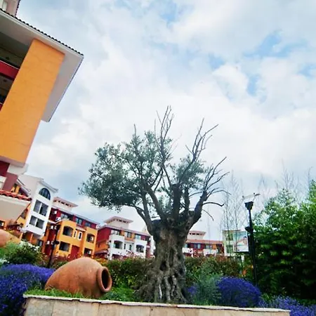 Marina Cape Vacation Complex Ravda