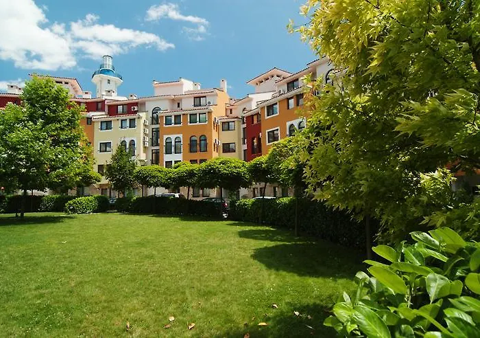 Marina Cape Vacation Complex Lägenhetshotell