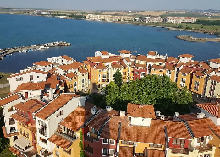 Marina Cape Vacation Complex Apartahotel